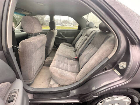 1999 Toyota Camry LE