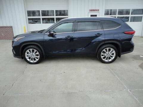 2020 Toyota Highlander for sale at Quality Motors Inc in Vermillion SD