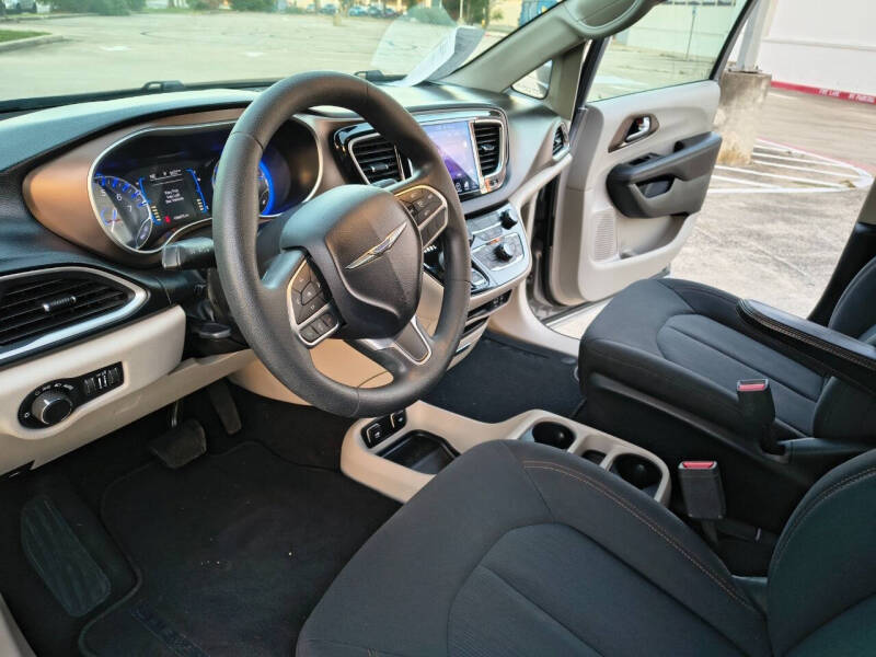 2017 Chrysler Pacifica Touring