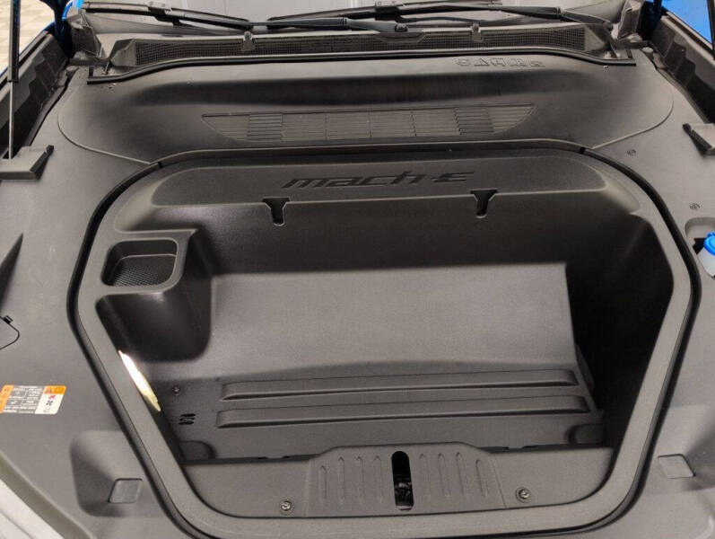 2025 Ford Mustang Mach-E Select