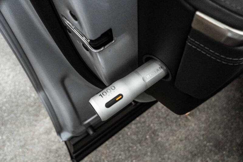 2023 Rivian R1T Adventure