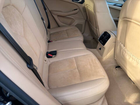 2016 Porsche Macan S