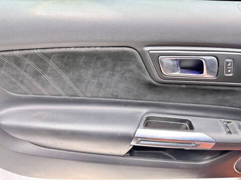 2021 Ford Mustang