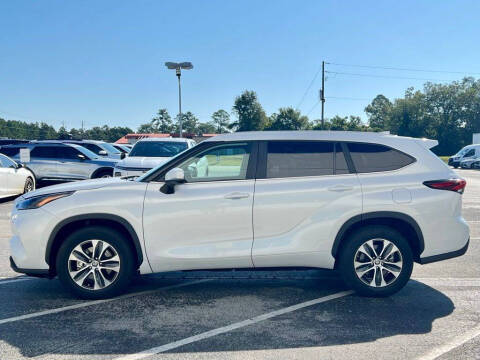 2024 Toyota Highlander XLE