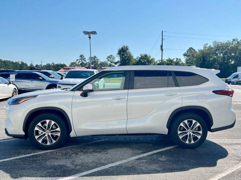 2024 Toyota Highlander XLE