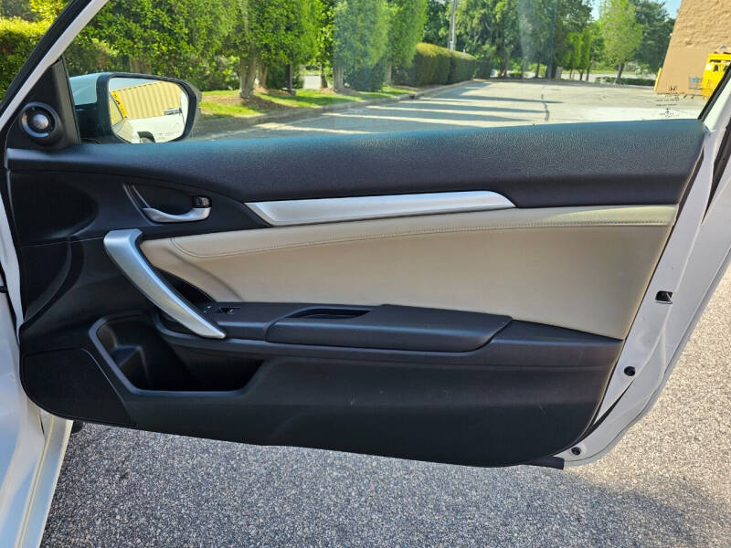 2019 Honda Civic Touring