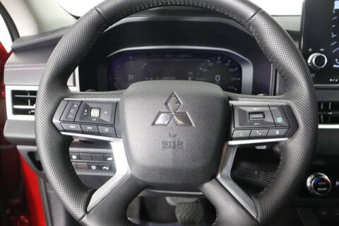 2025 Mitsubishi Outlander PHEV SE