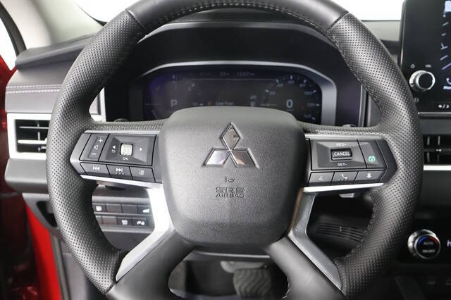 2025 Mitsubishi Outlander PHEV SE