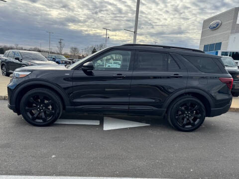 2023 Ford Explorer ST-Line