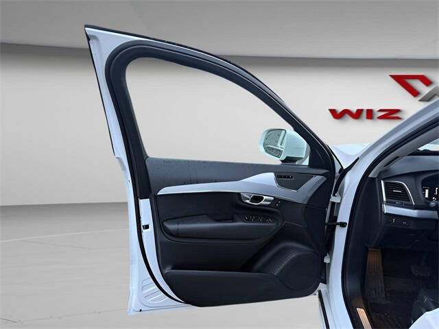 2018 Volvo XC90 T5 Momentum 7-Passenger