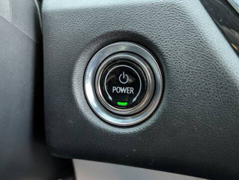 2024 Cadillac LYRIQ Luxury 1