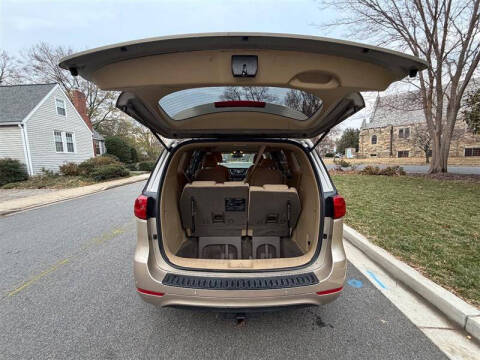 2016 Kia Sedona LX