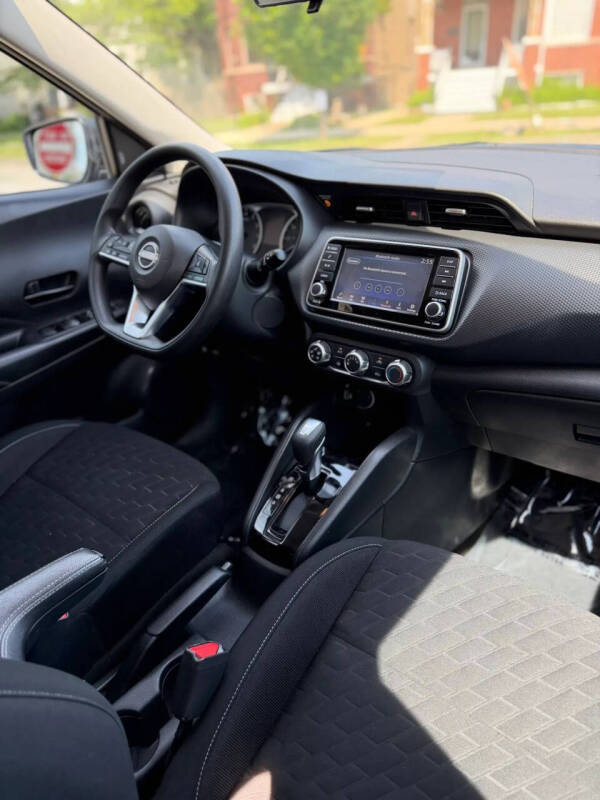 2022 Nissan Kicks S