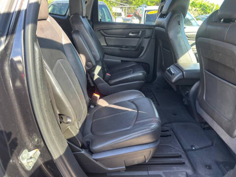 2017 Chevrolet Traverse LT