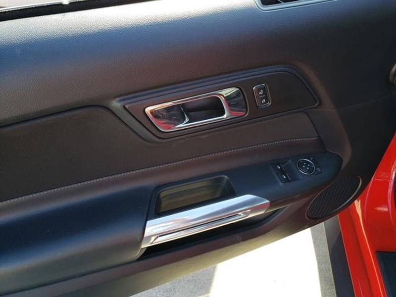 2017 Ford Mustang V6