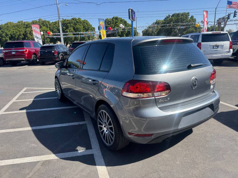2014 Volkswagen Golf 2.5L PZEV