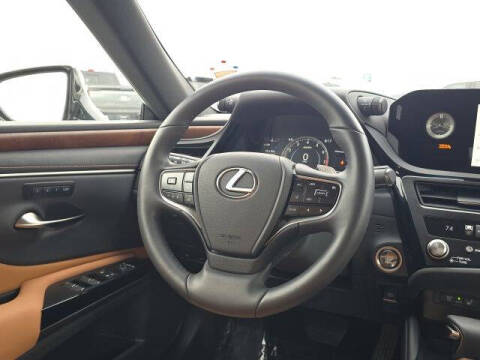 2025 Lexus ES 350