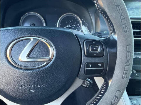 2016 Lexus RC 200t