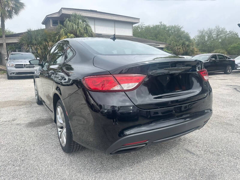 2015 Chrysler 200 S