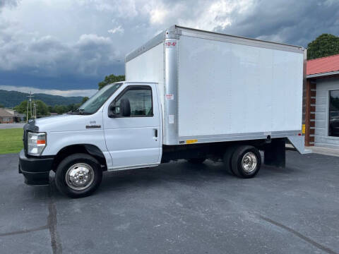 2024 Ford E-Series