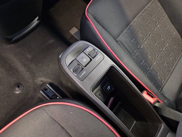 2024 FIAT 500e Inspi(RED)