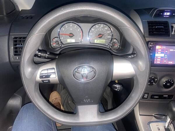 2013 TOYOTA Corolla Sedan