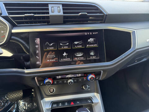 2023 Audi Q3 quattro S line Premium 45 TFSI