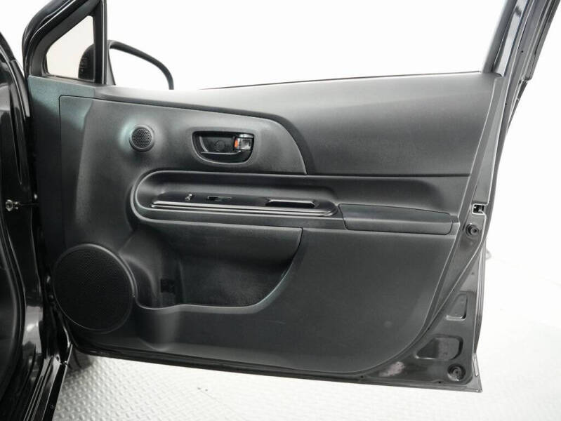 2015 Toyota Prius c One