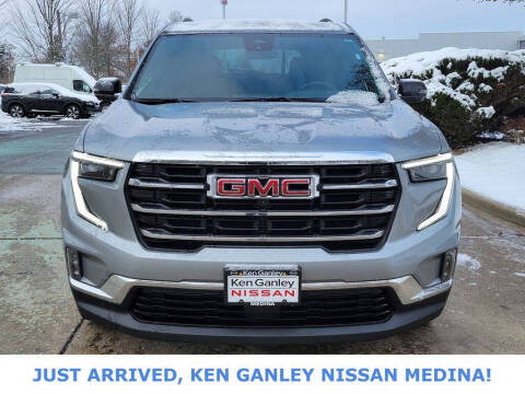 2024 GMC Acadia Elevation