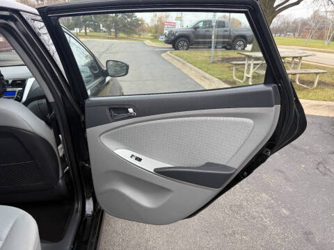 2014 Hyundai Accent SE