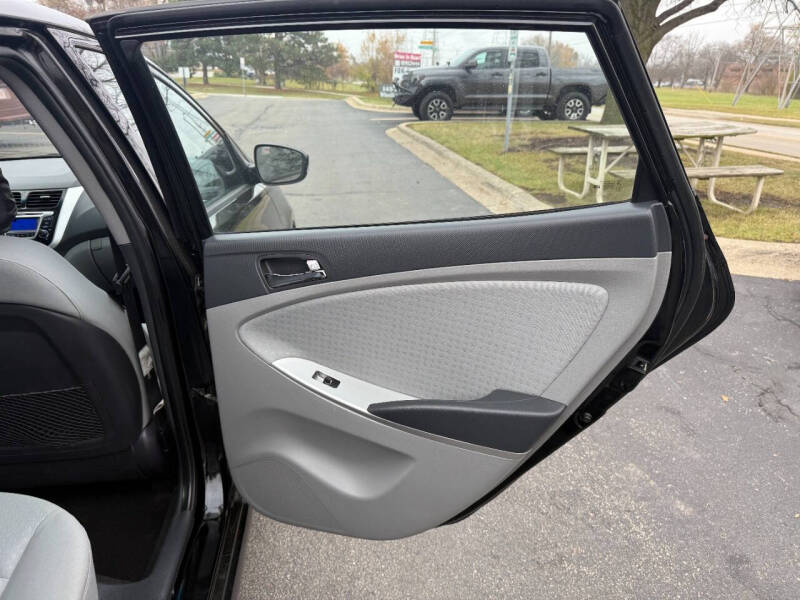 2014 Hyundai Accent SE