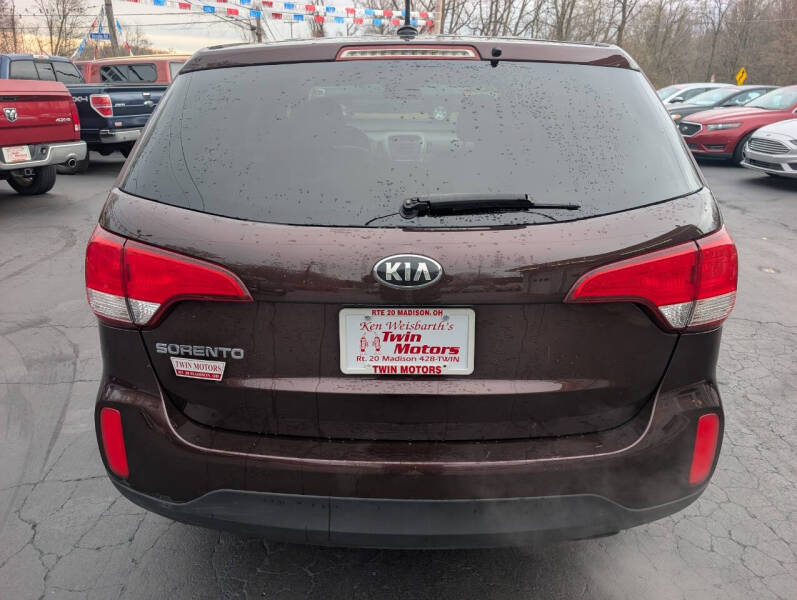 2015 Kia Sorento LX