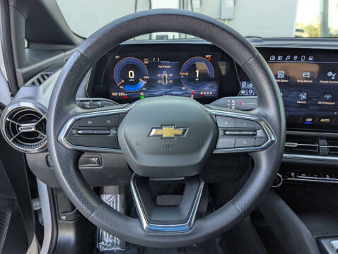 2025 Chevrolet Equinox EV LT