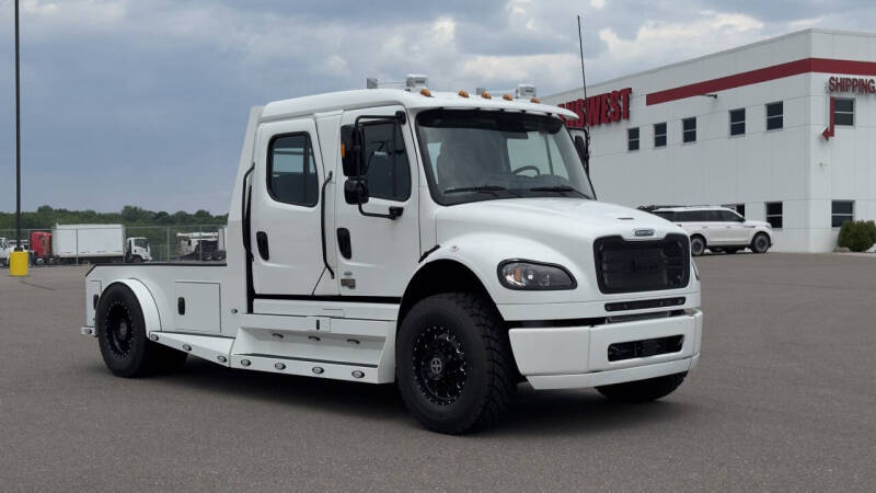 2025 Freightliner M2 106
