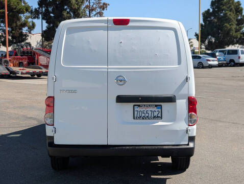 2015 Nissan NV200