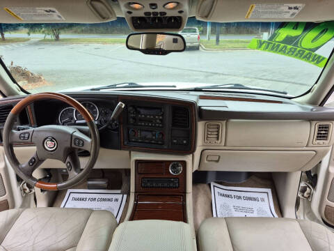 2004 Cadillac Escalade