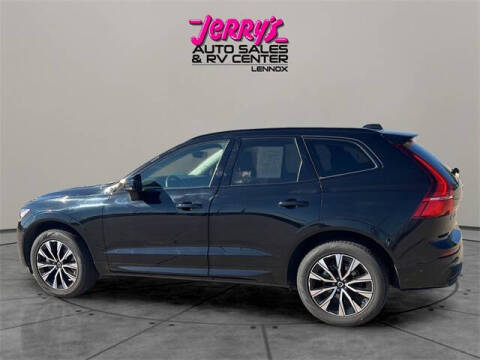 2025 Volvo XC60 B5 Plus Dark Theme