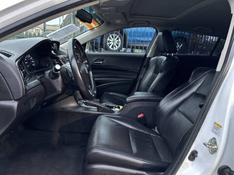 2013 Acura ILX 2.0L w/Premium