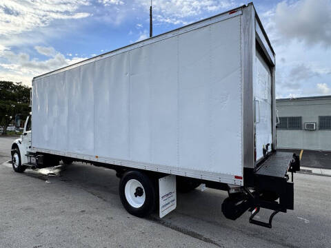 2016 Freightliner M2 106