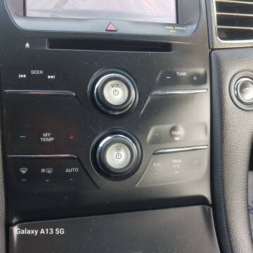 2017 Ford Taurus SEL