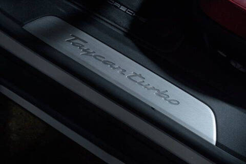 2021 Porsche Taycan Turbo