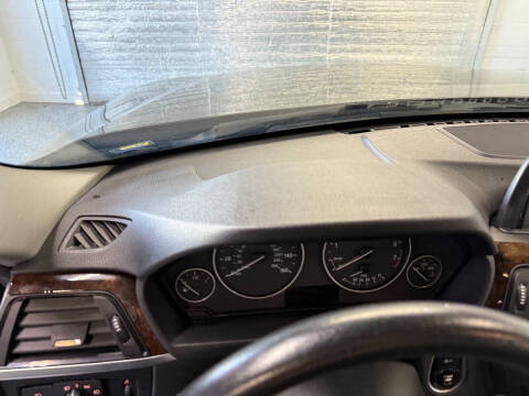 2014 BMW 3 Series 320i