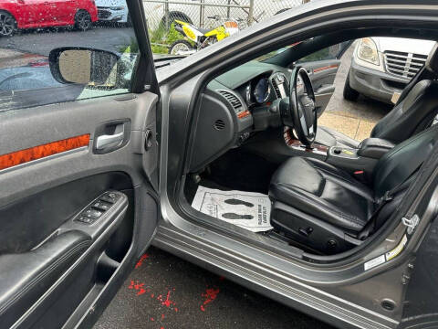 2012 Chrysler 300 Limited