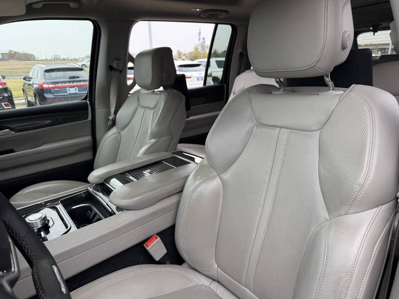 2022 Jeep Wagoneer Series II