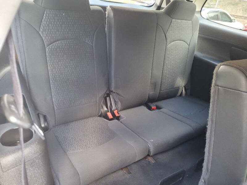 2015 GMC Acadia SLE-1