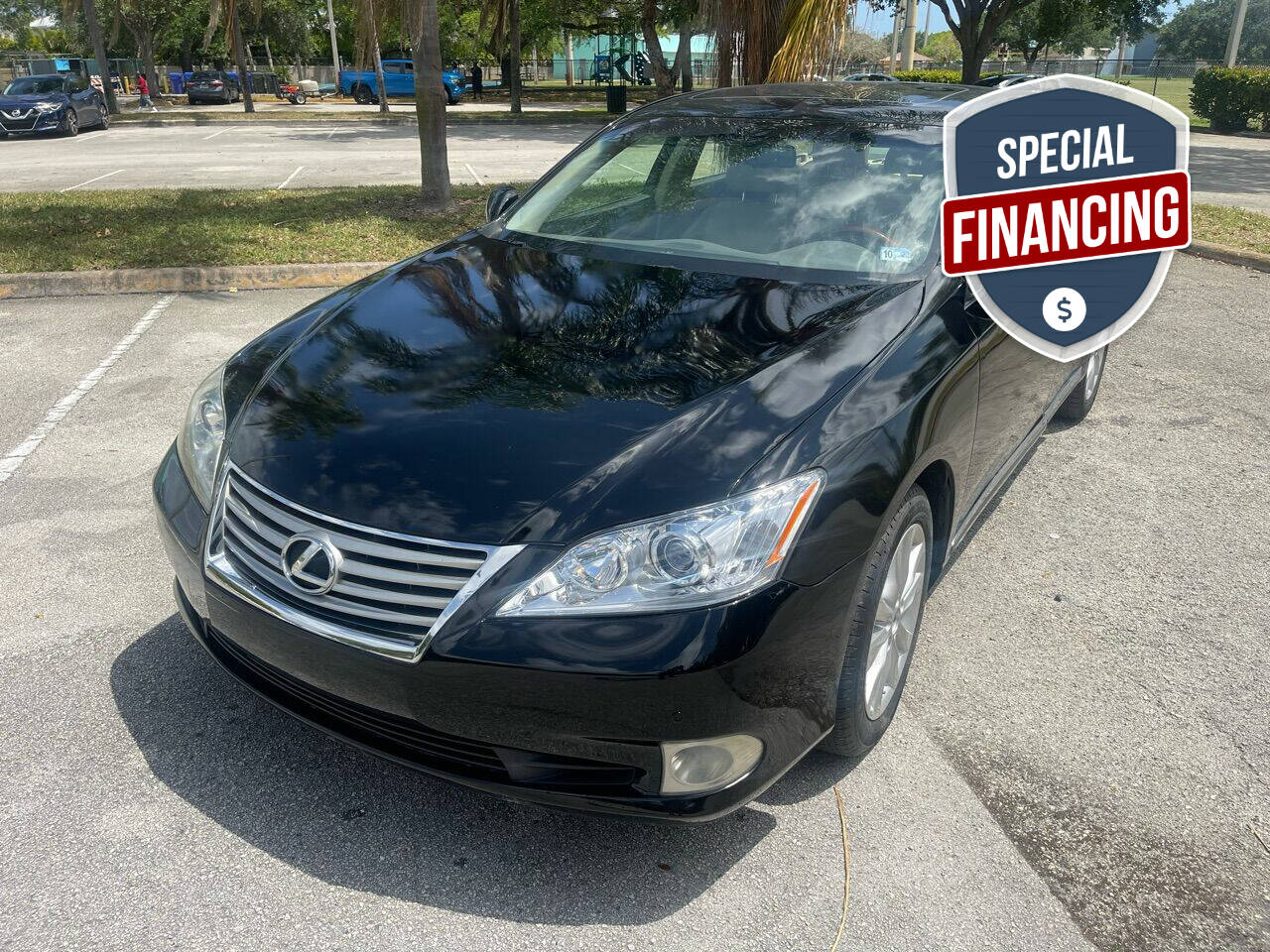 2012 LEXUS ES Sedan - $10,995