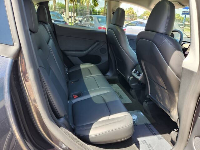 2024 Tesla Model Y 20