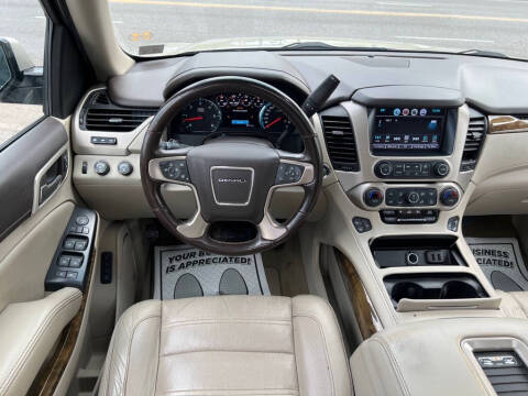 2017 GMC Yukon Denali
