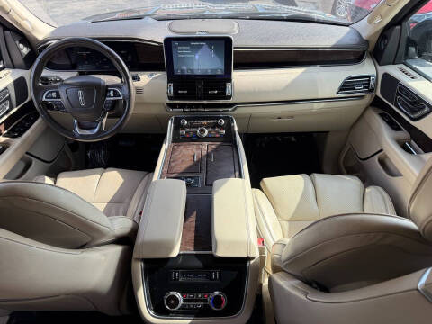 2018 Lincoln Navigator Select