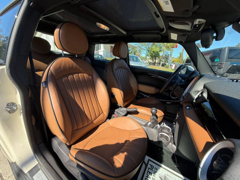 2013 MINI Hardtop Cooper